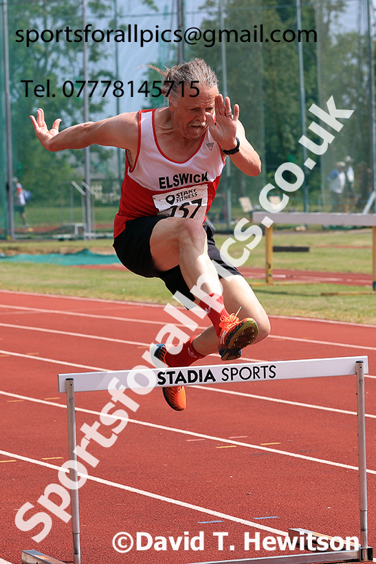Hurdles, 2025 NEMAA Track and Field, Monkton. Photo: David T. Hewitson/Sports for All Pics